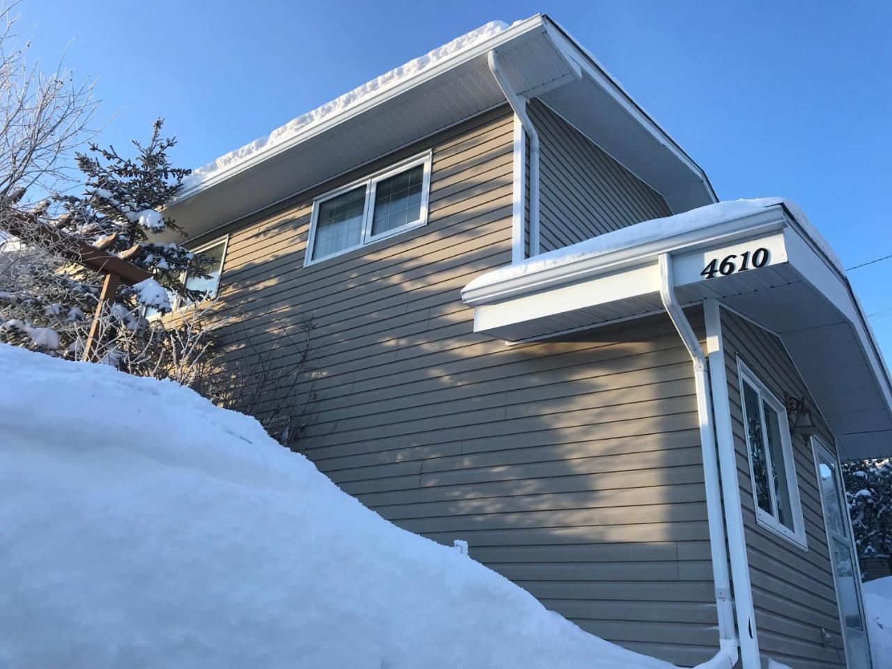 Tiga Bed And Breakfast Йелоунайф Екстериор снимка