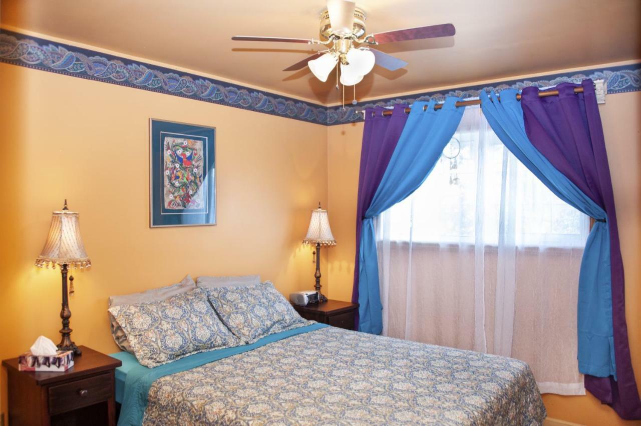 Tiga Bed And Breakfast Йелоунайф Екстериор снимка